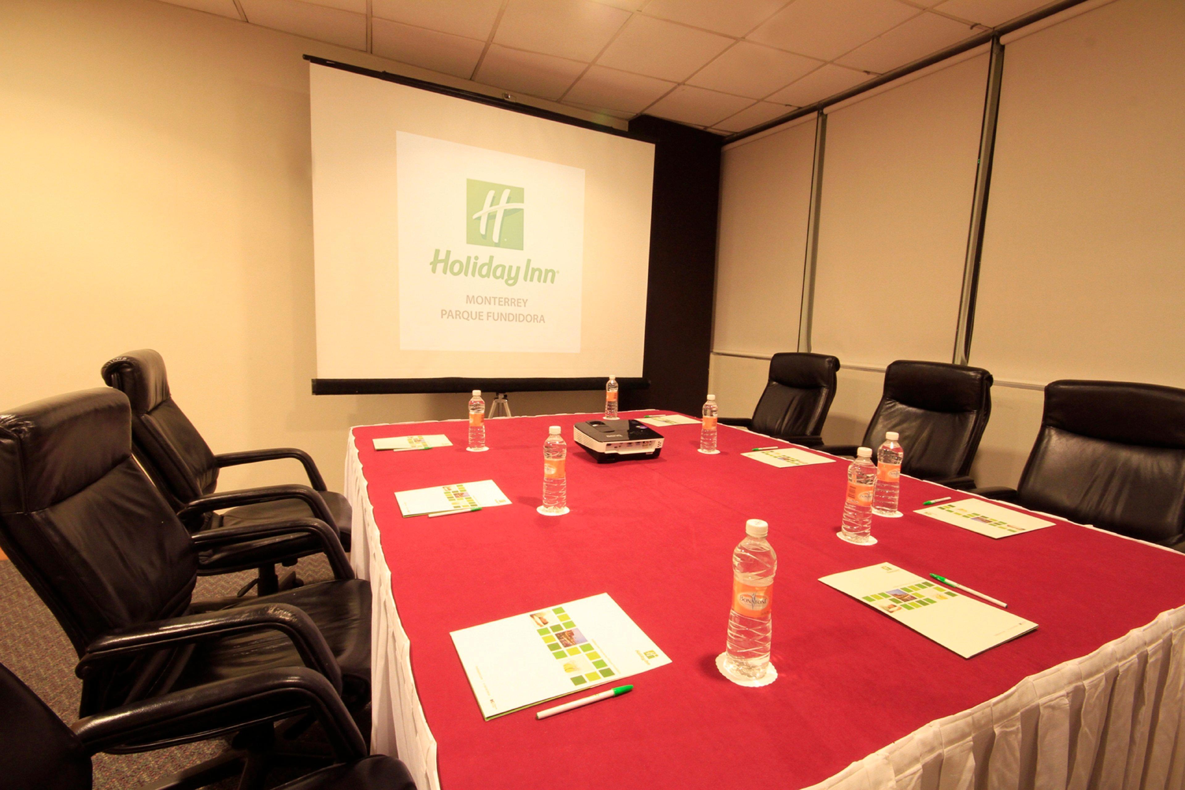 Holiday Inn Monterrey-Parque Fundidora By Ihg Ngoại thất bức ảnh Meeting room
