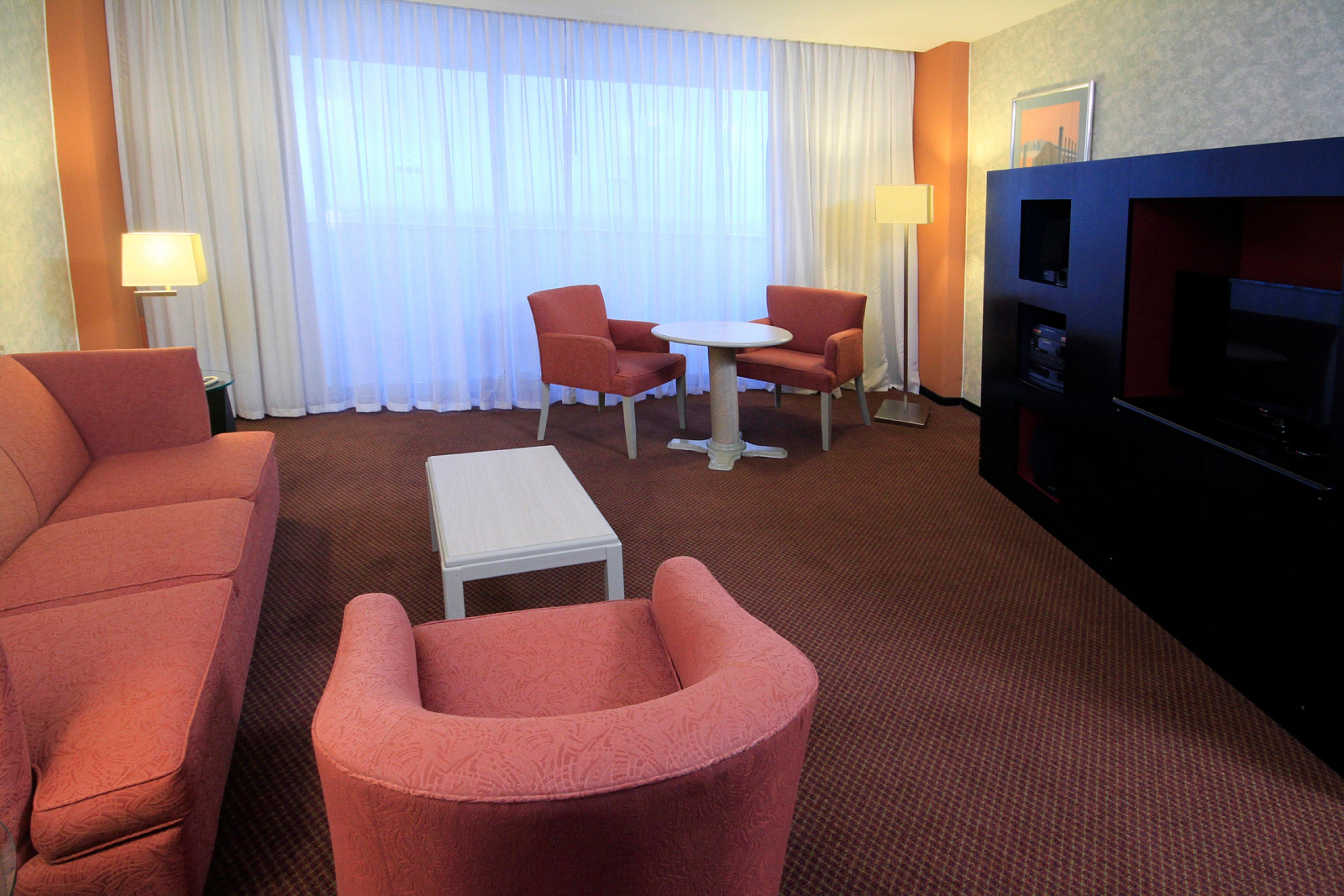 Holiday Inn Monterrey-Parque Fundidora By Ihg Ngoại thất bức ảnh Suite