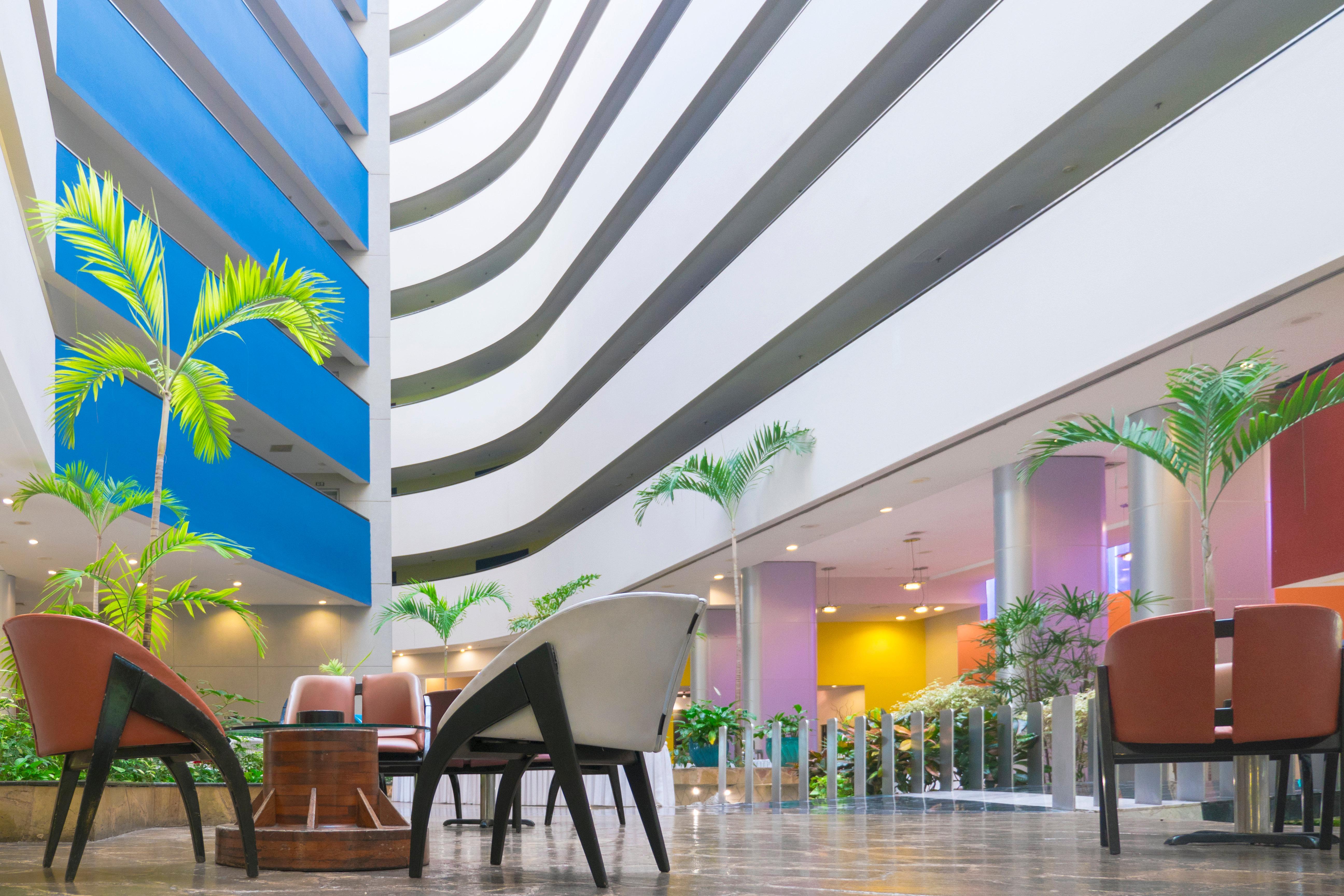 Holiday Inn Monterrey-Parque Fundidora By Ihg Ngoại thất bức ảnh Lobby
